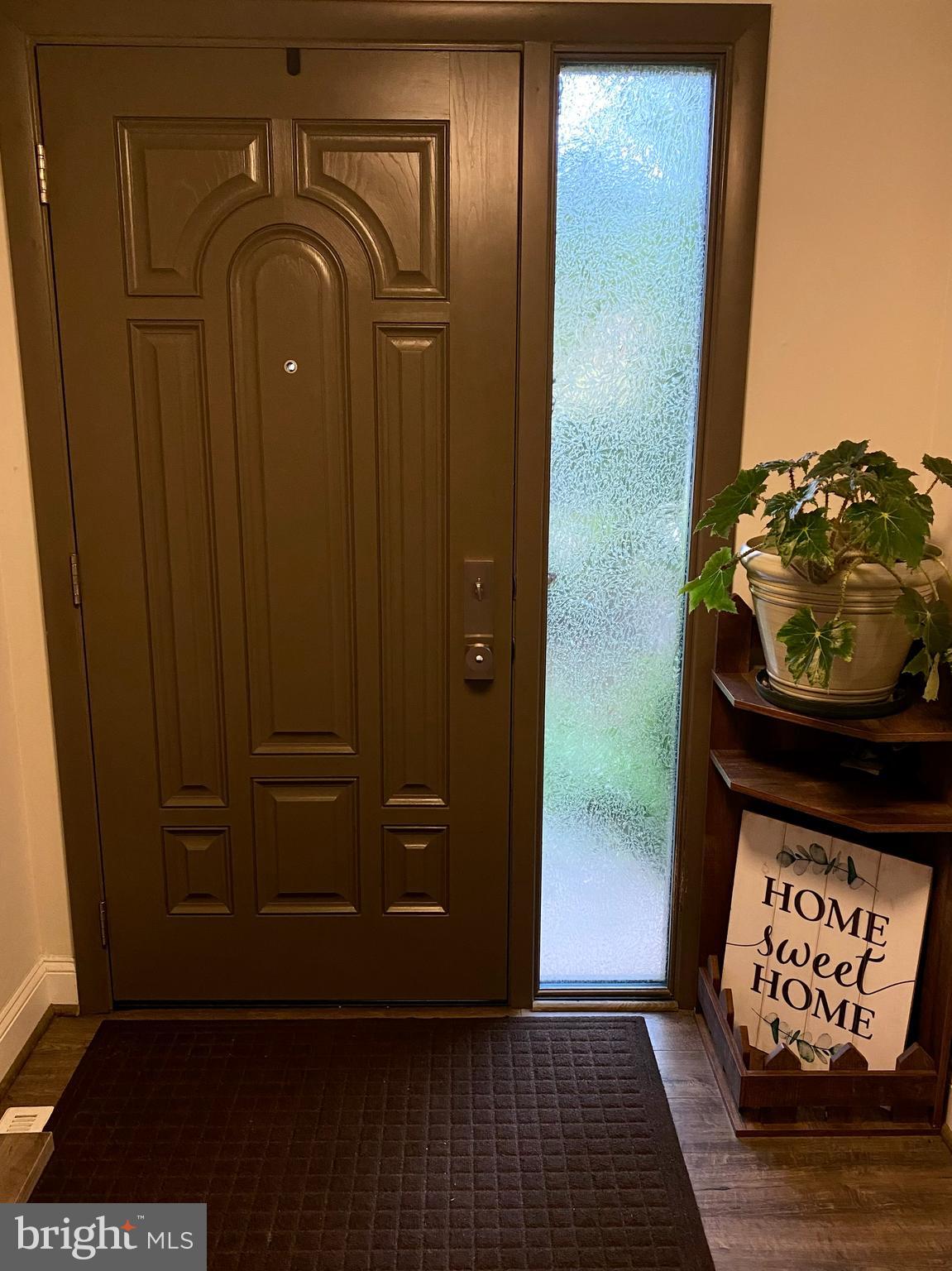 HOLLOW OAKS - Residential