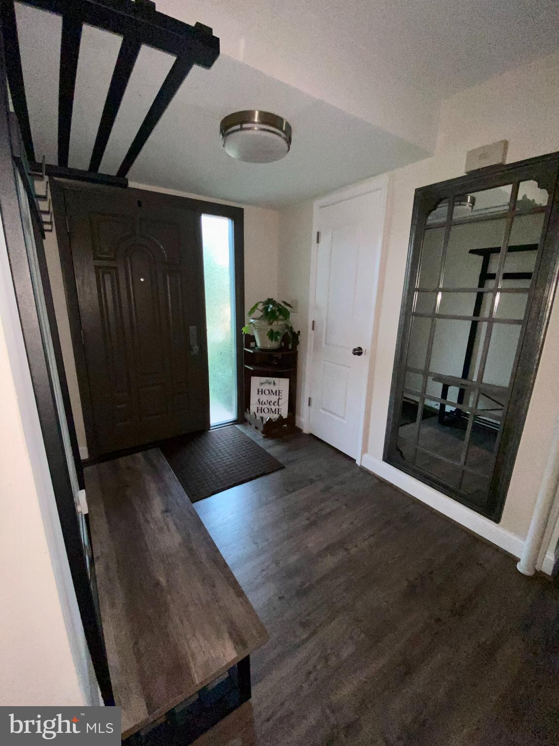 HOLLOW OAKS - Residential