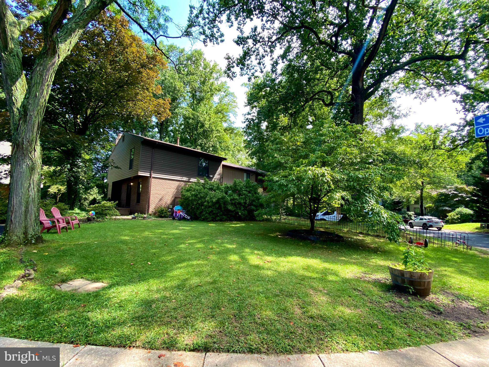 HOLLOW OAKS - Residential