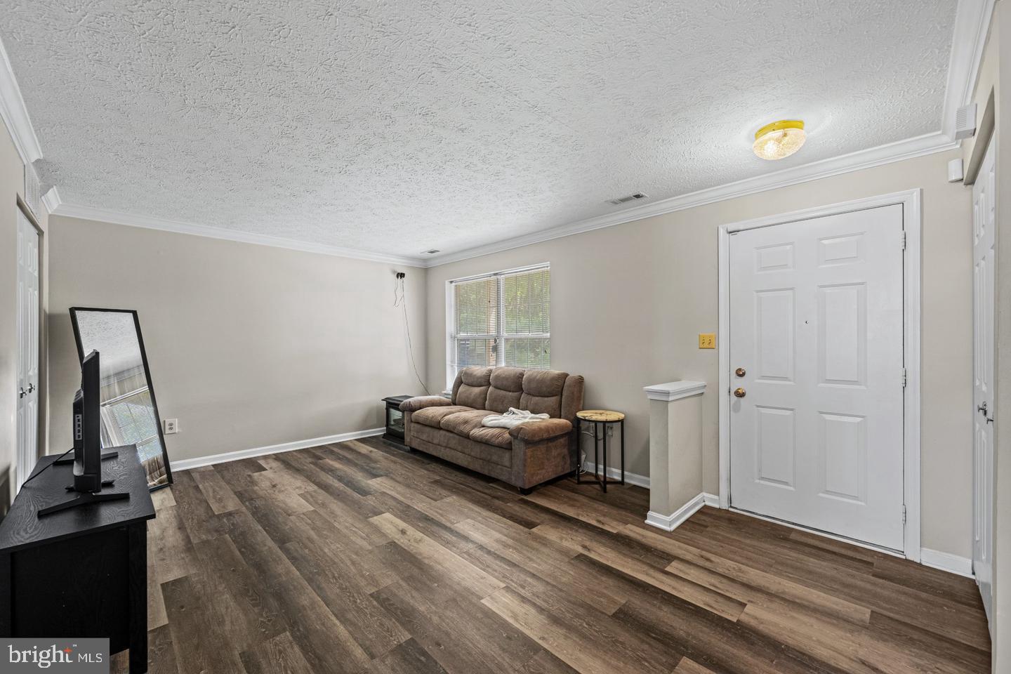 61 SHETLAND CIRCLE 61