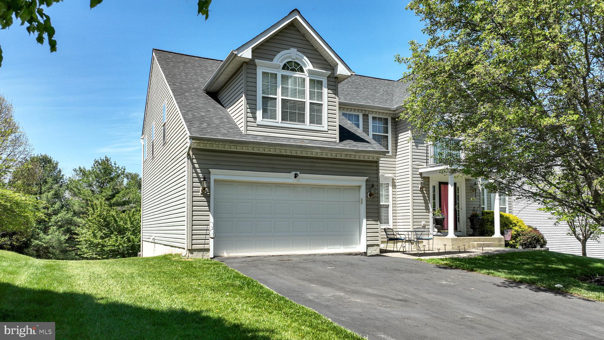 388 HAWTHORNE COURT