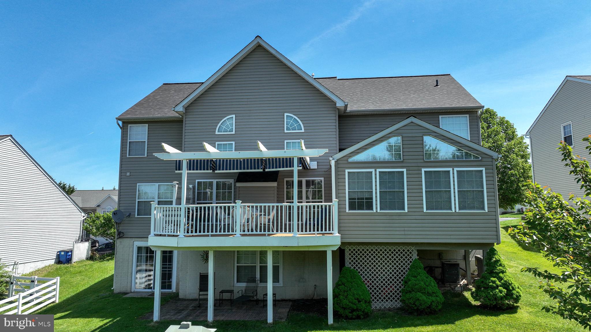 388 HAWTHORNE COURT
