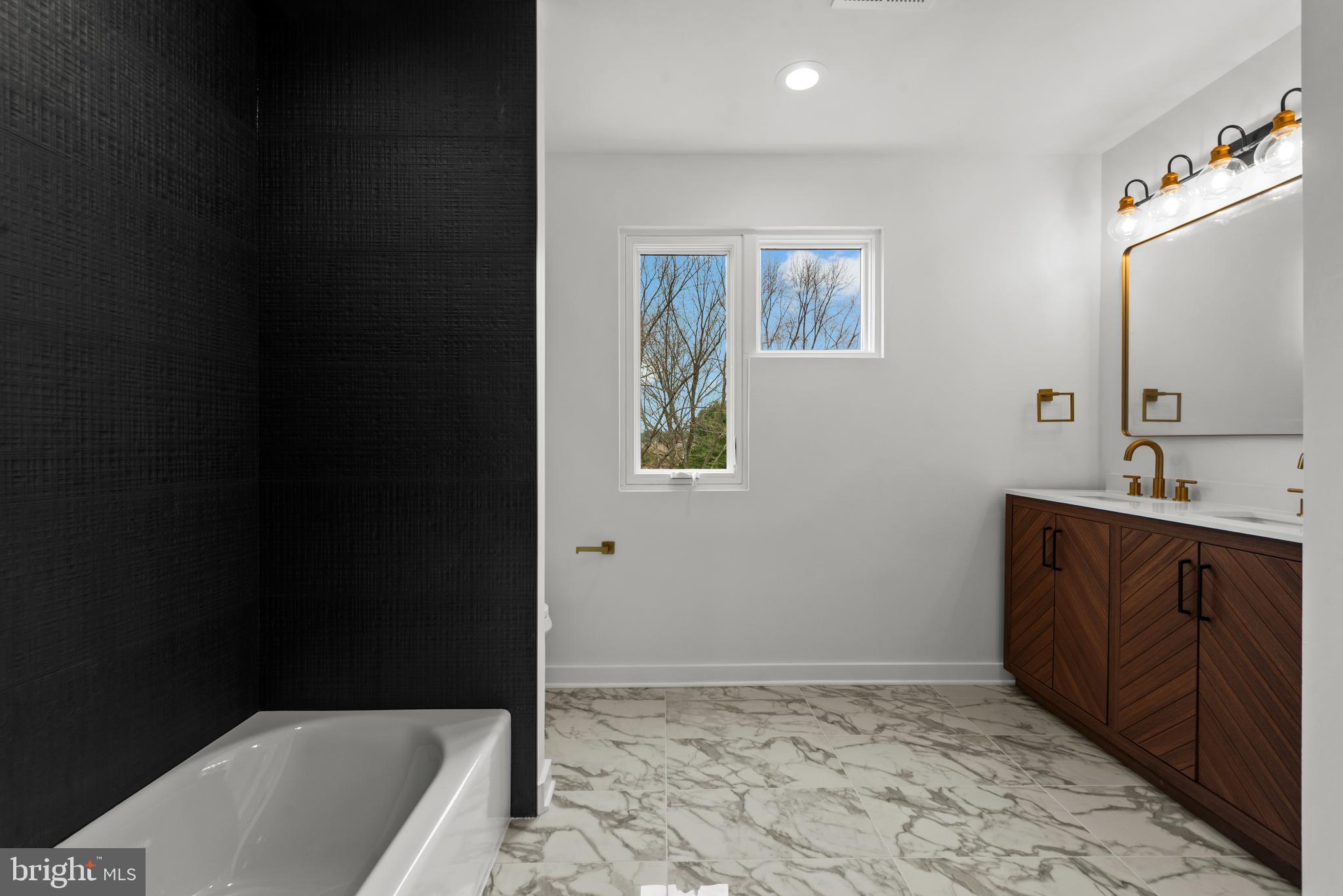 HEATHER HILL - Residential