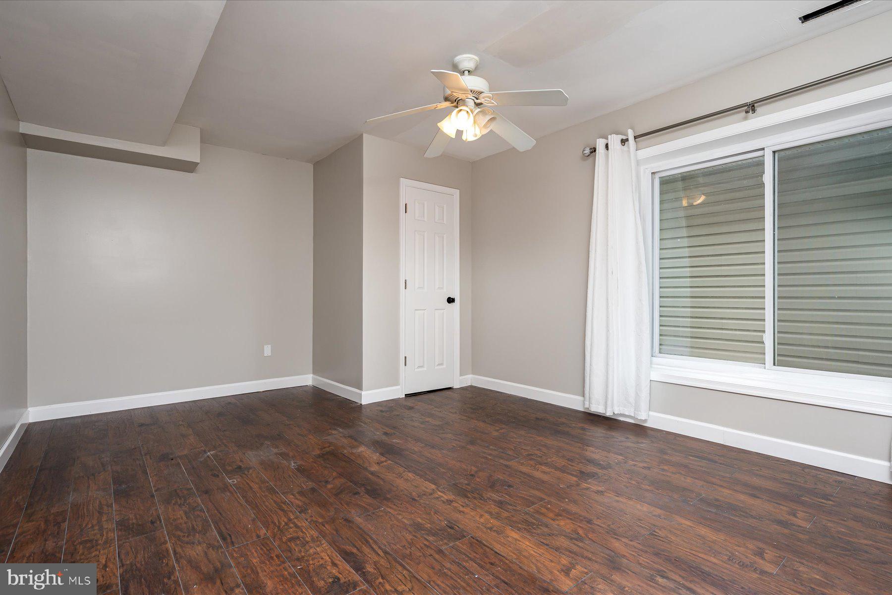 SYLVAN SHORES - Residential