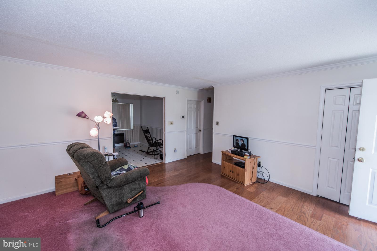 PIKEVIEW ACRES - Residential