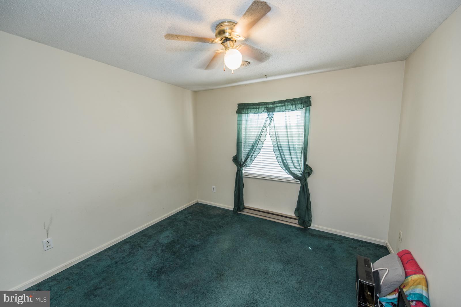 PIKEVIEW ACRES - Residential