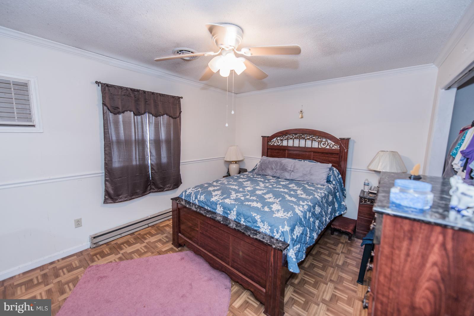 PIKEVIEW ACRES - Residential