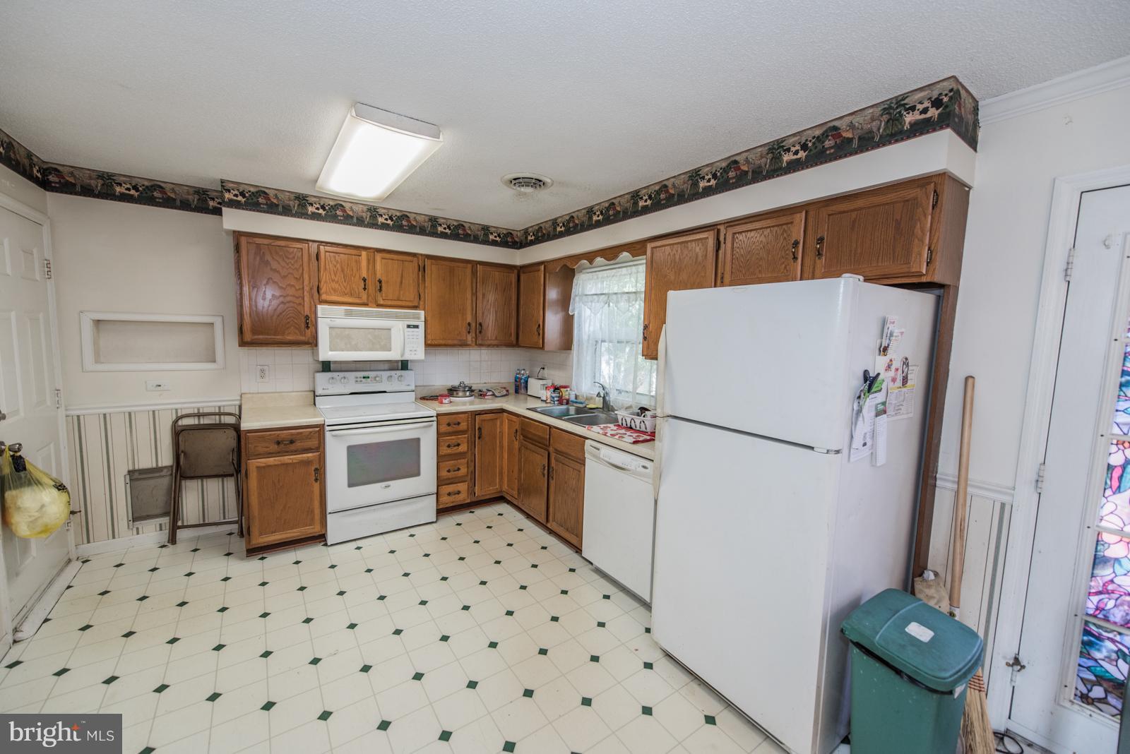 PIKEVIEW ACRES - Residential