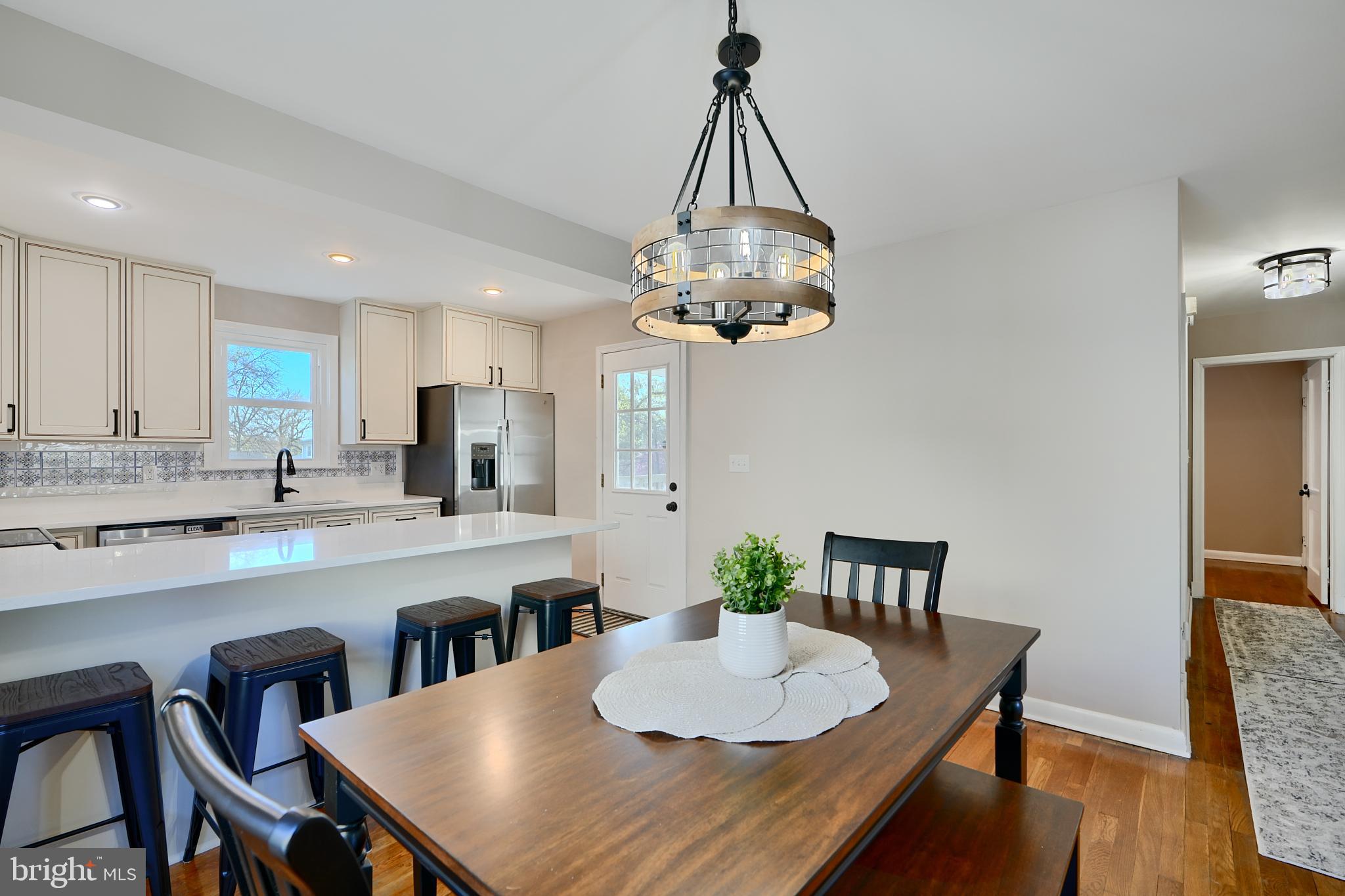 HILLENDALE PARK - Residential