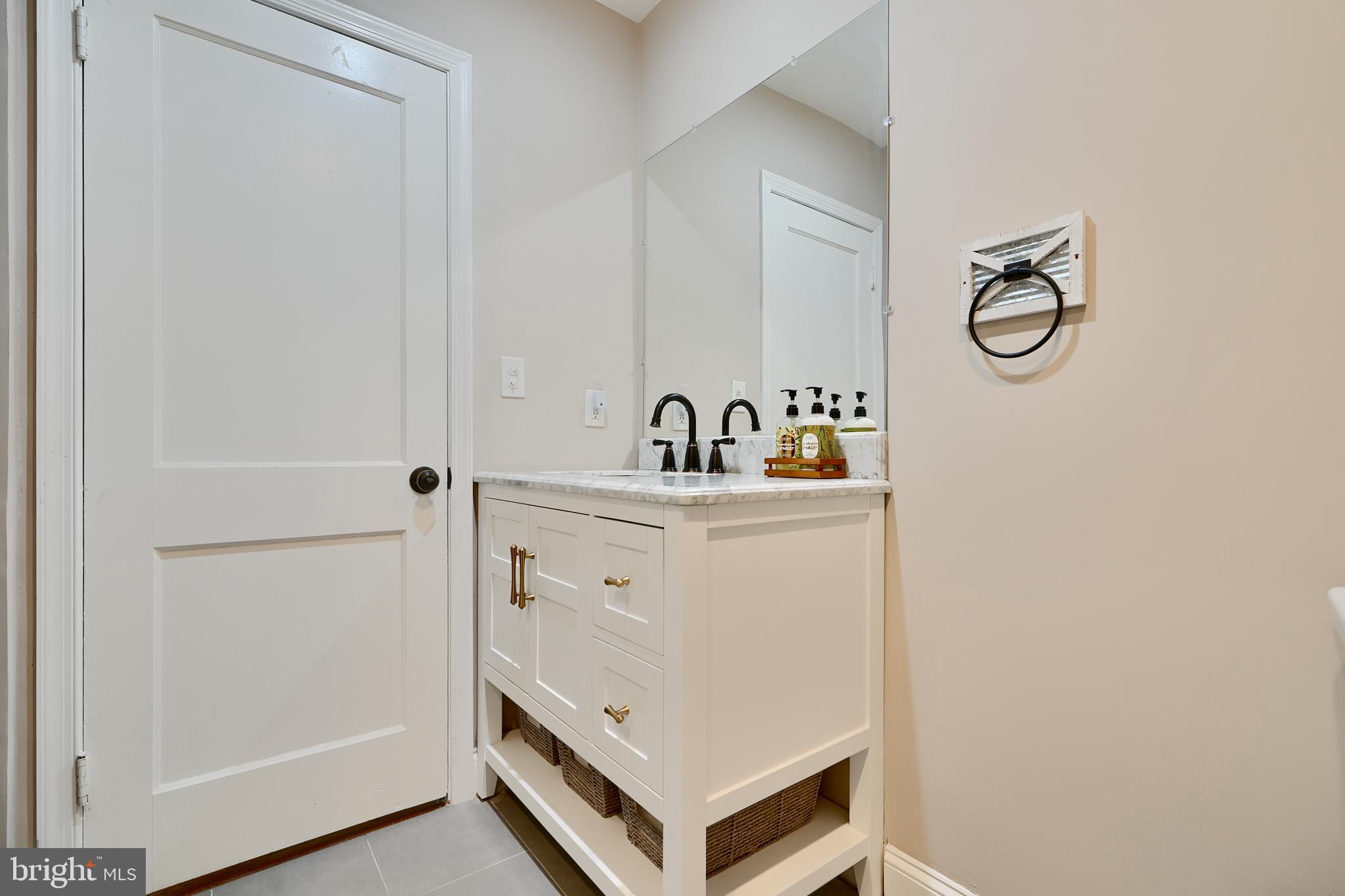 HILLENDALE PARK - Residential