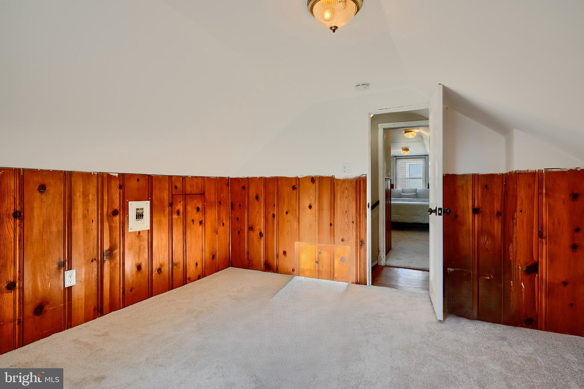 HILLENDALE PARK - Residential