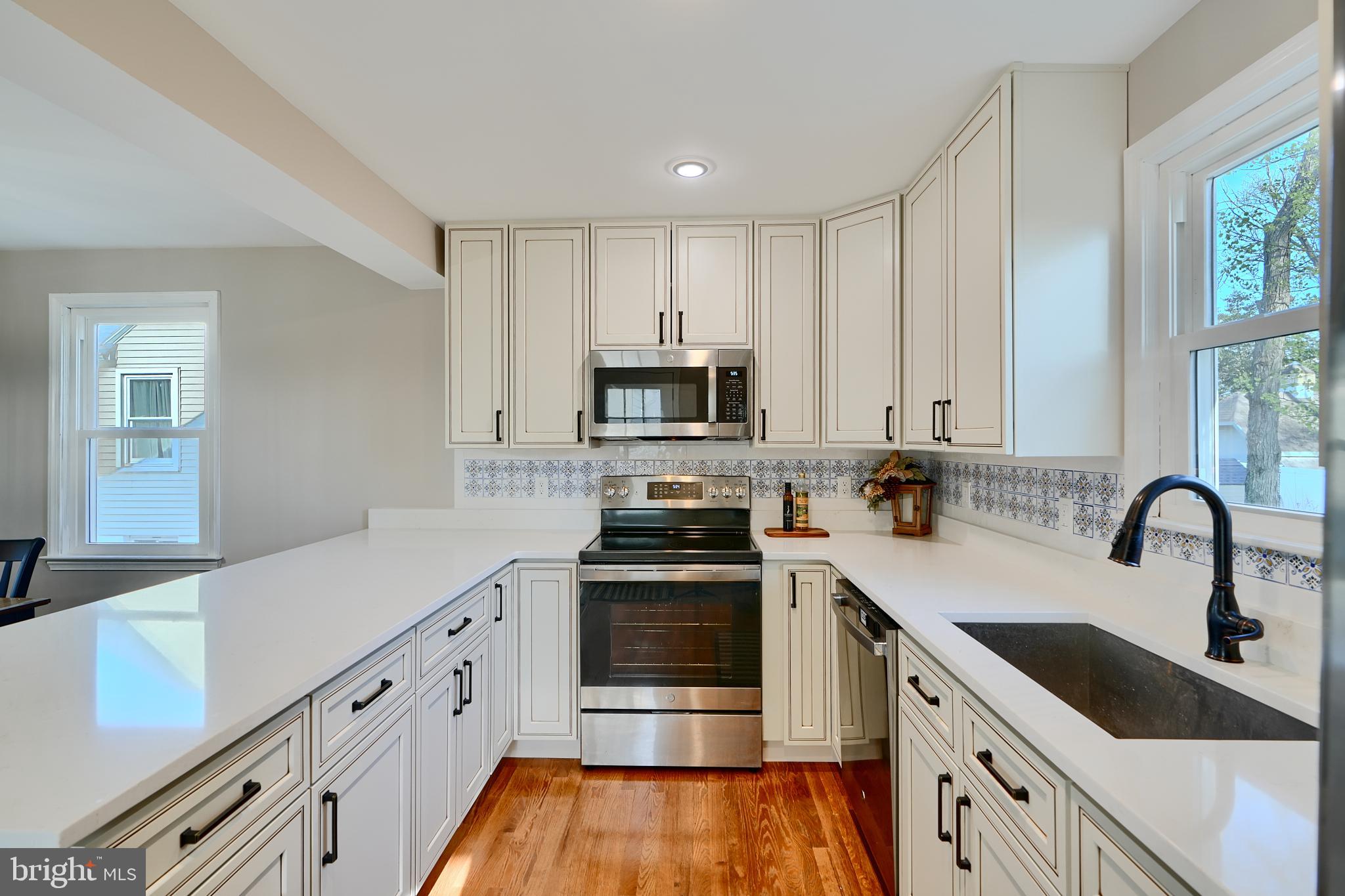 HILLENDALE PARK - Residential