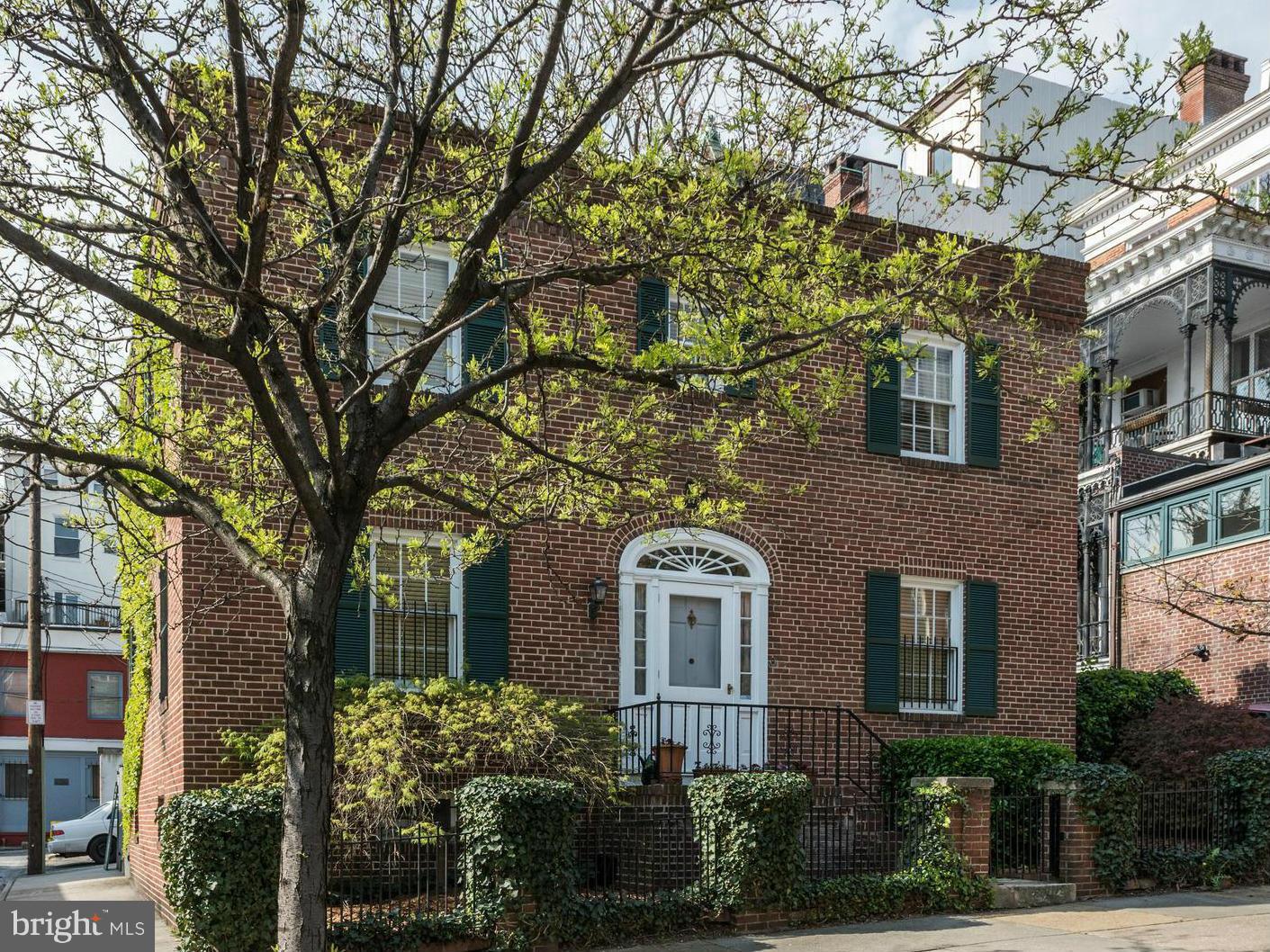 MOUNT VERNON PLACE HISTORIC DISTRICT - Residential