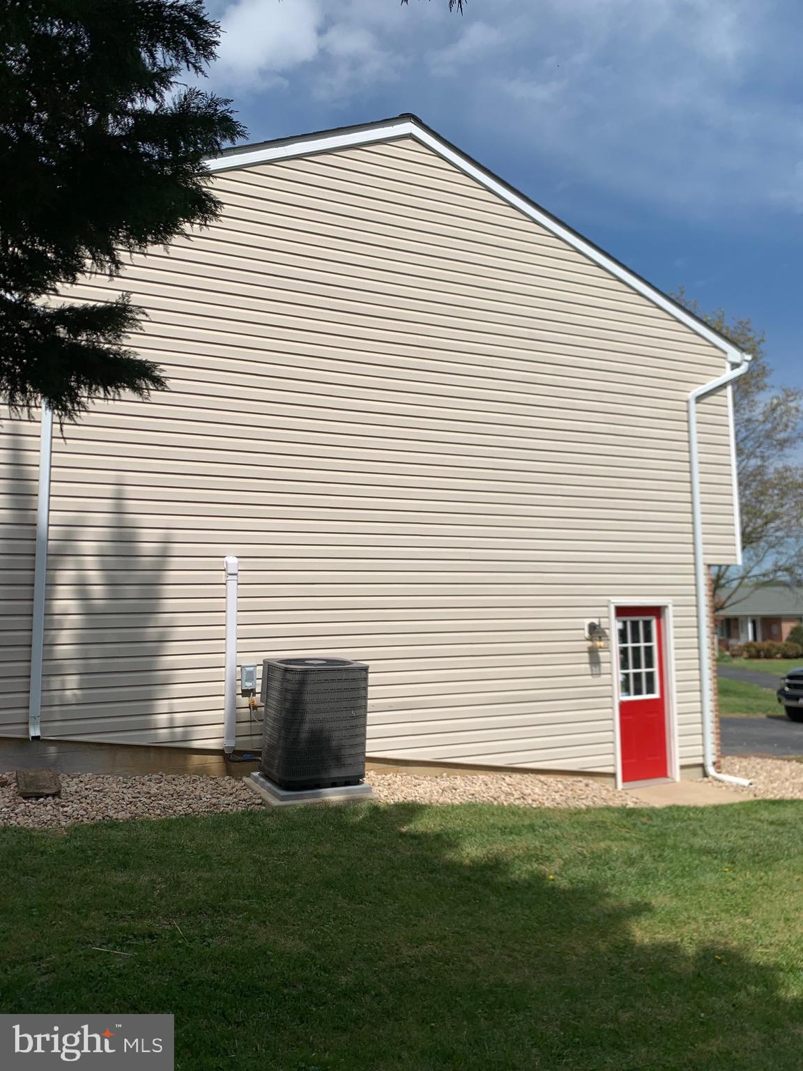 NORTHBROOK ESTATES - Residential