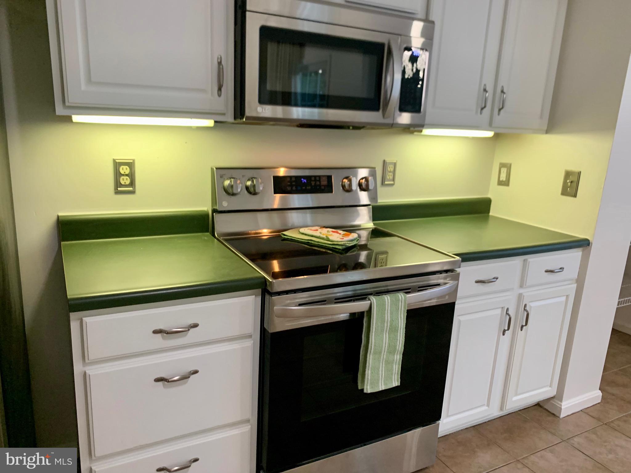 NORTHBROOK ESTATES - Residential