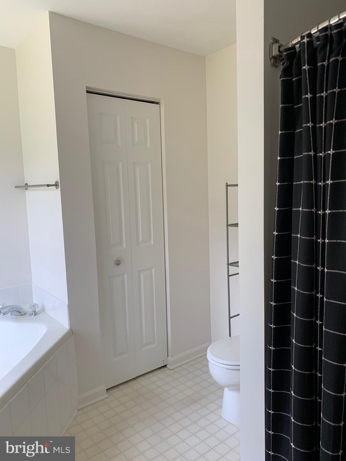 NORTHBROOK ESTATES - Residential