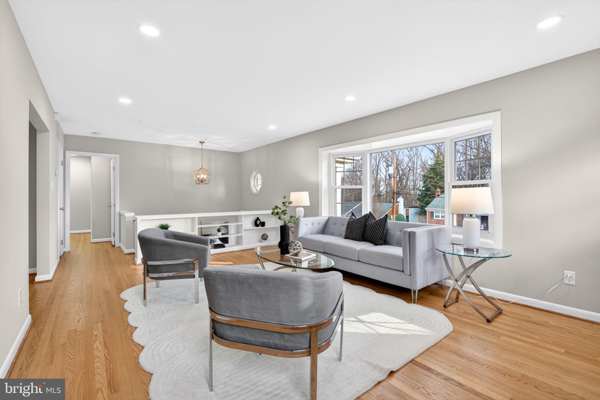 BOULEVARD MANOR - Residential