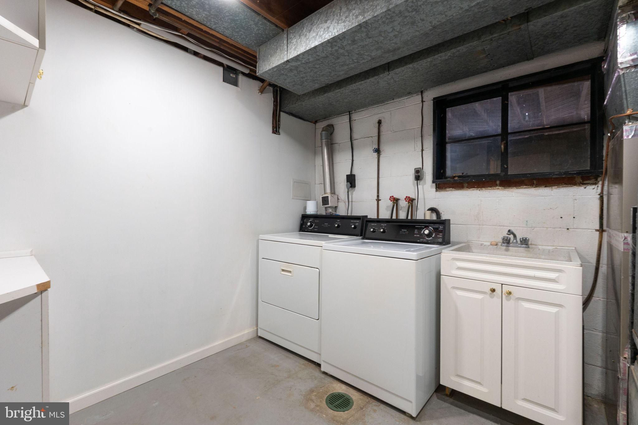 BOULEVARD MANOR - Residential