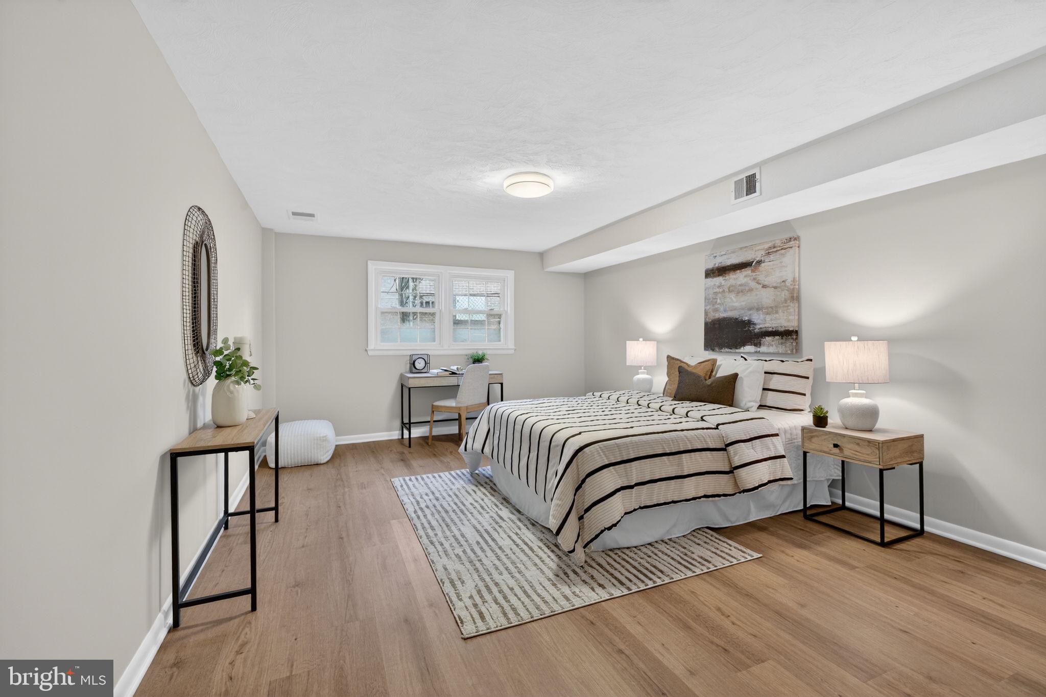 BOULEVARD MANOR - Residential