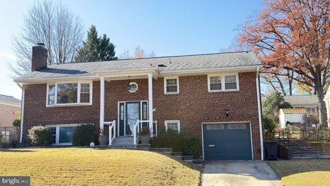 524 LONGFELLOW ST N ARLINGTON VA 22203