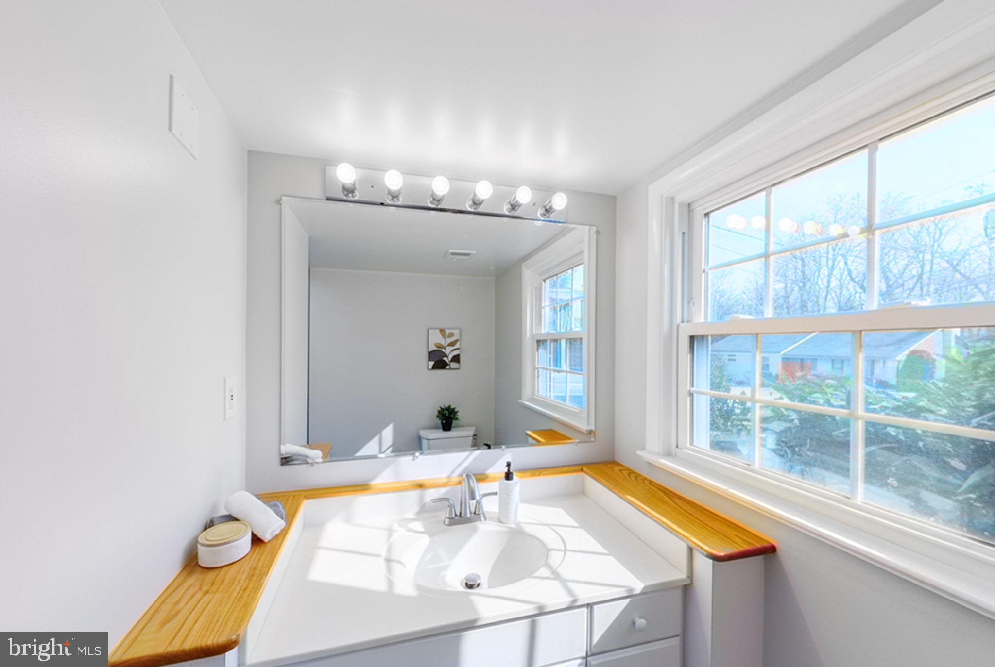 BOULEVARD MANOR - Residential