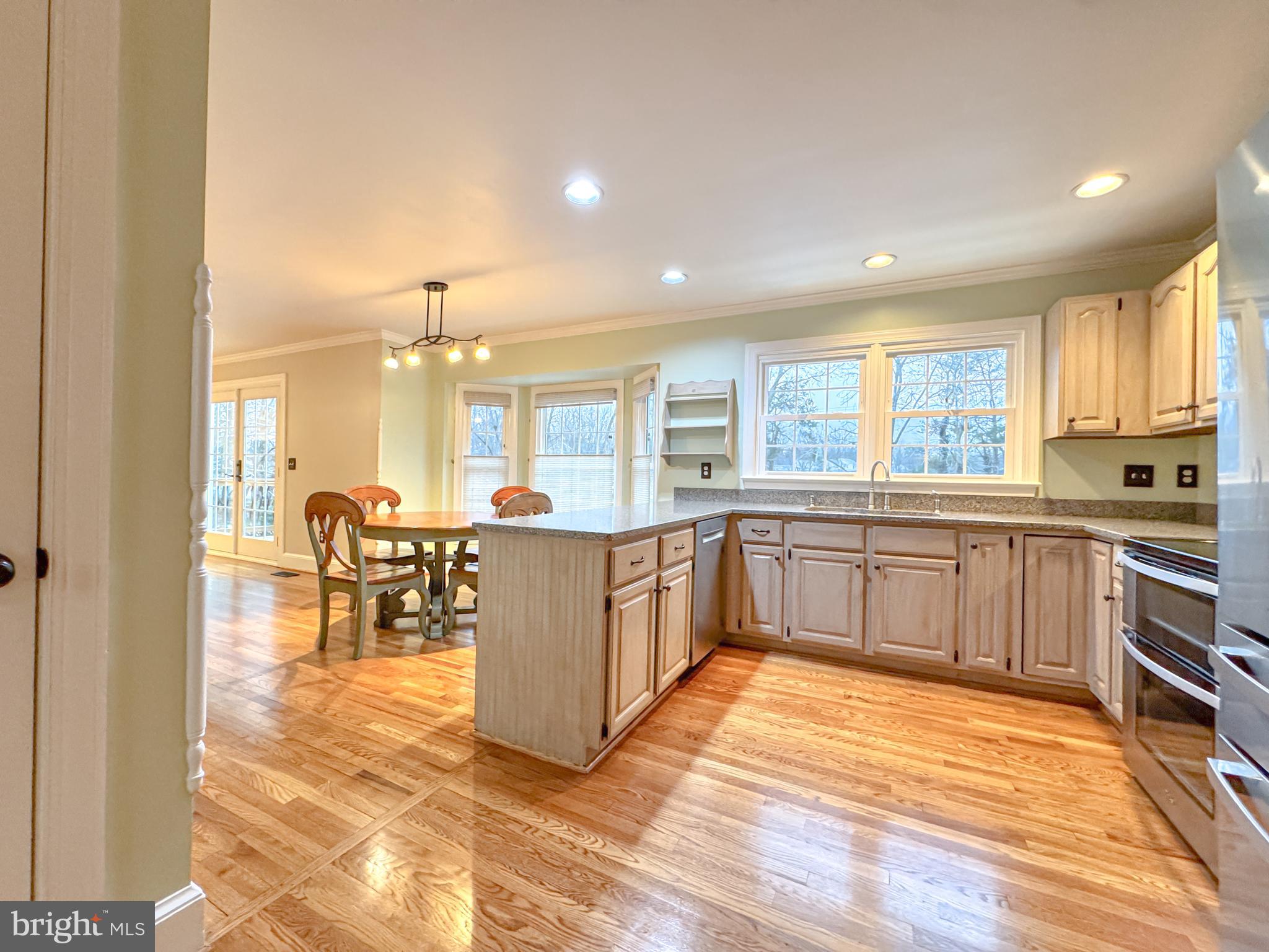 WILLOW POND - Residential