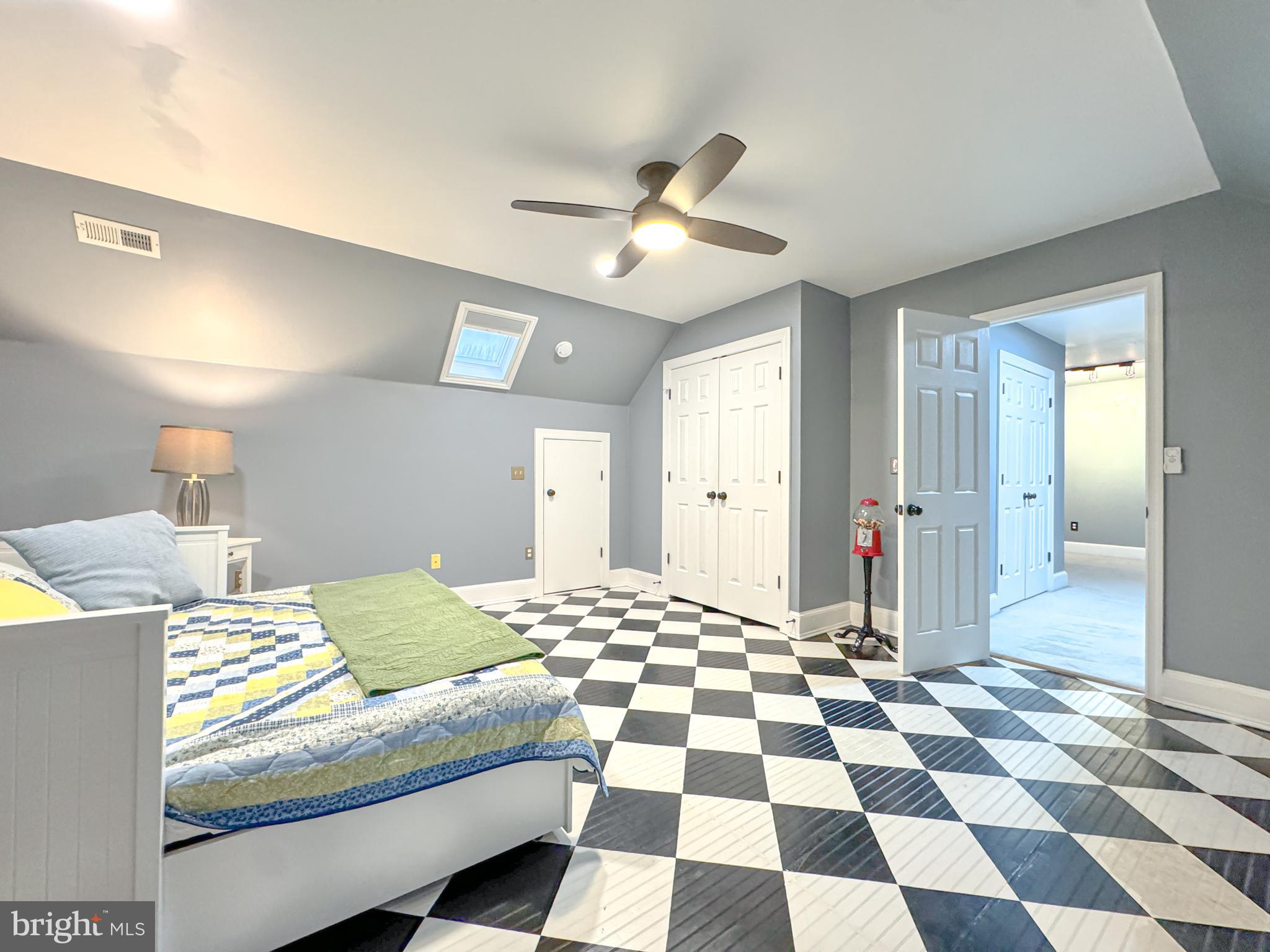 WILLOW POND - Residential