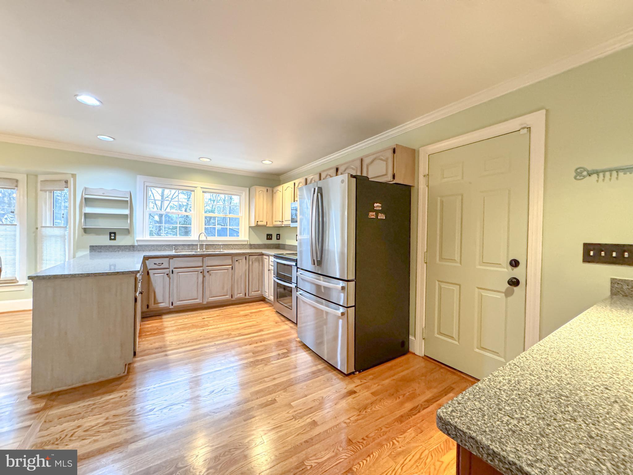 WILLOW POND - Residential