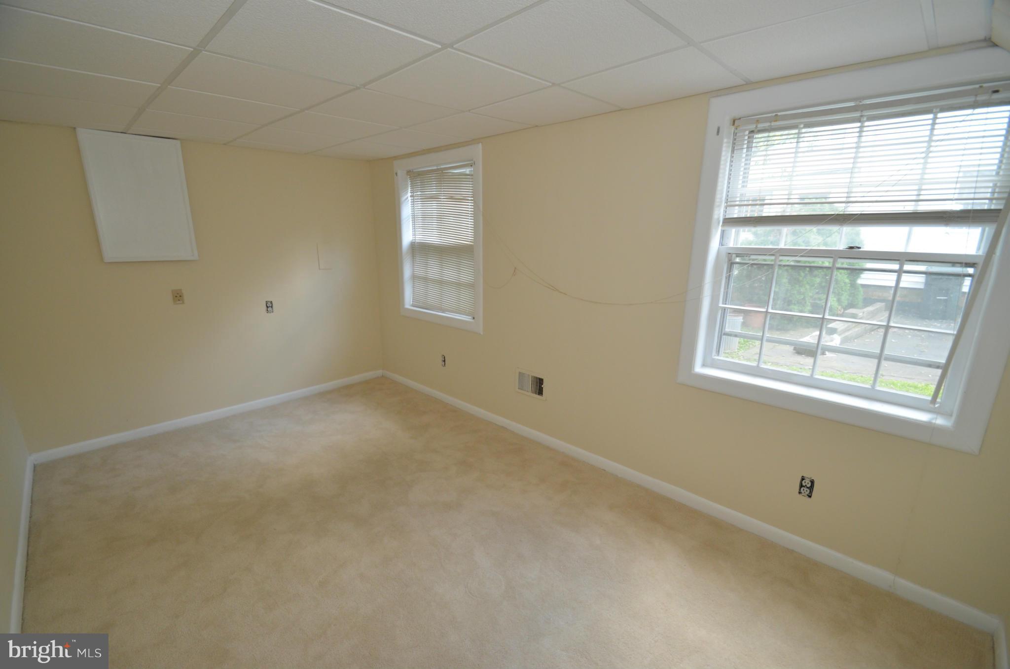 HAYFIELD FARM - Residential Lease