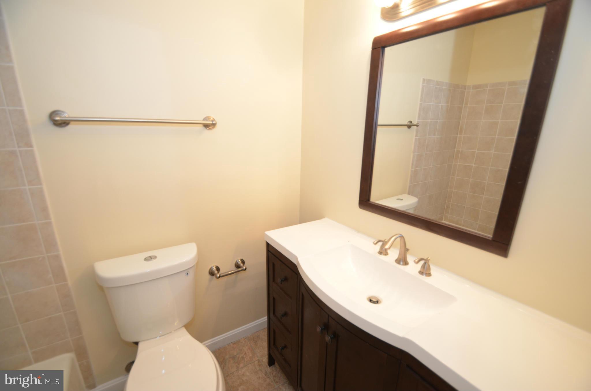 HAYFIELD FARM - Residential Lease