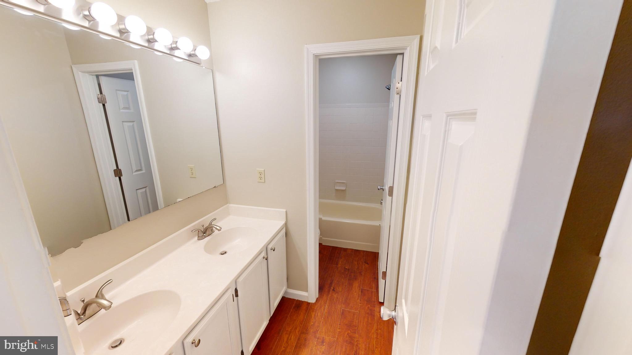 ST CHARLES DORCHESTER - Residential