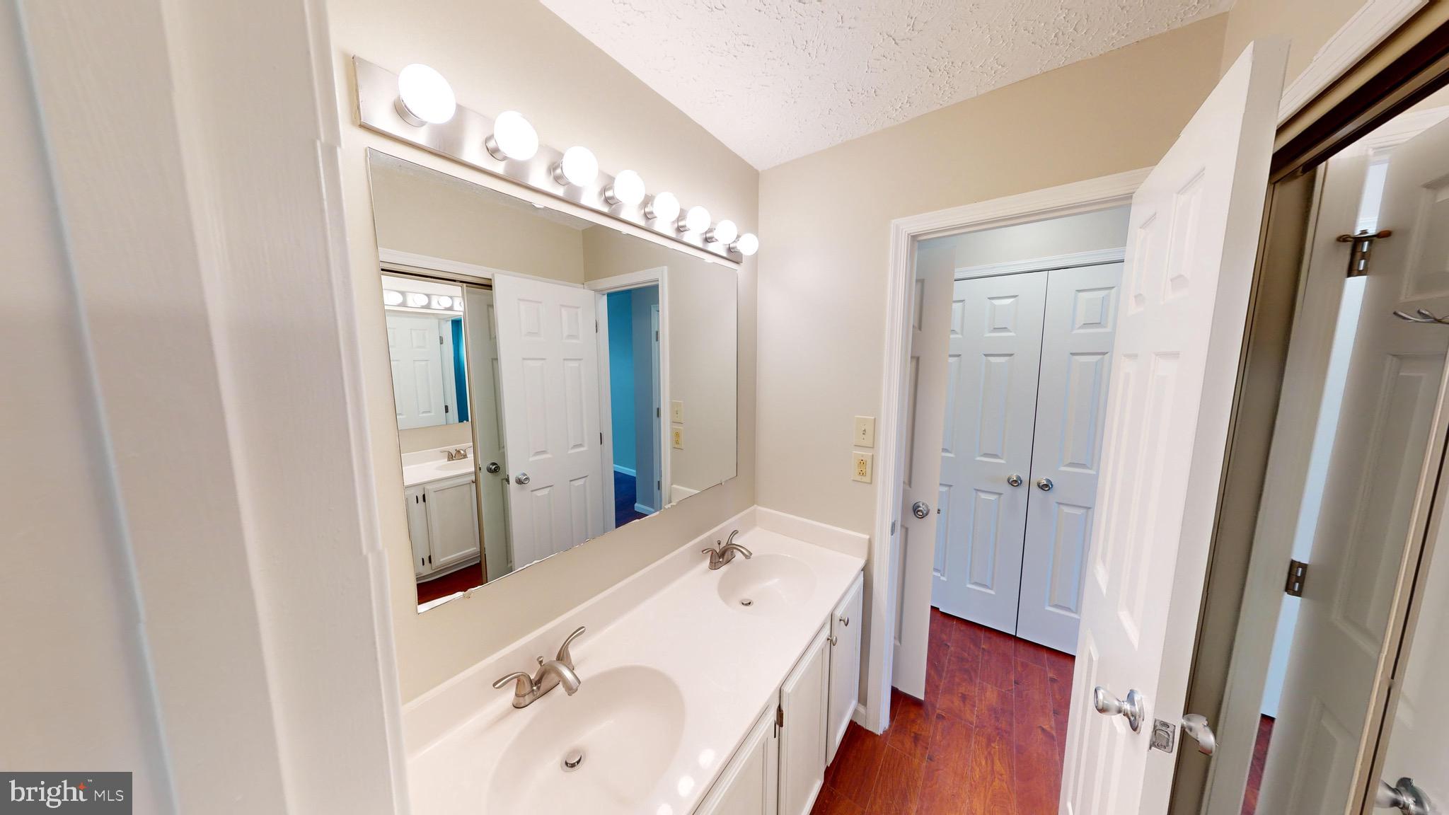 ST CHARLES DORCHESTER - Residential