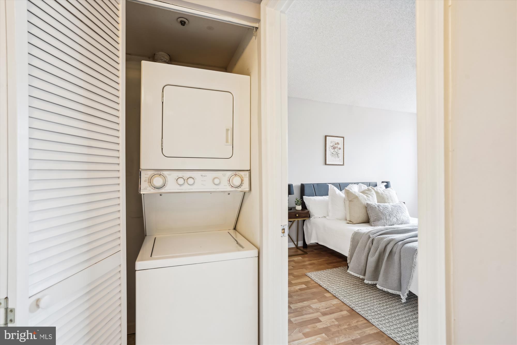 RENAISSANCE AT TYSONS - Residential