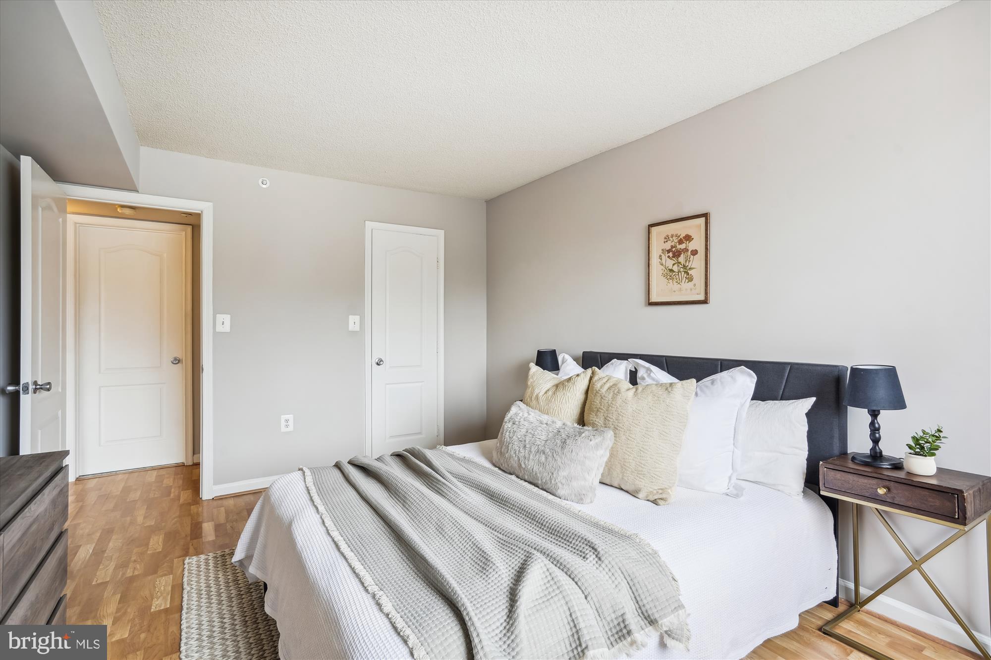 RENAISSANCE AT TYSONS - Residential