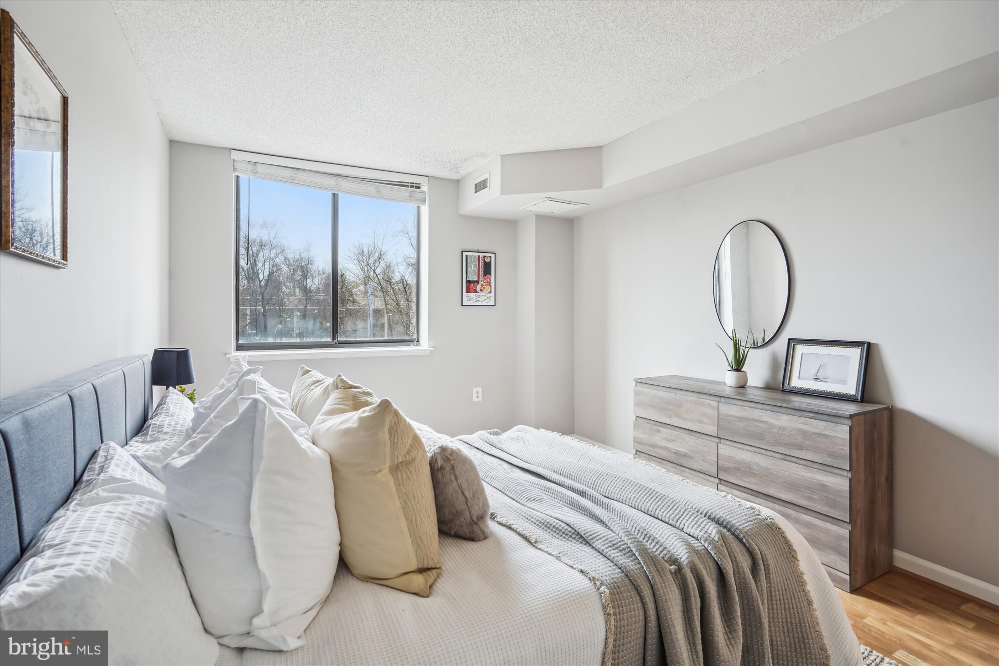 RENAISSANCE AT TYSONS - Residential