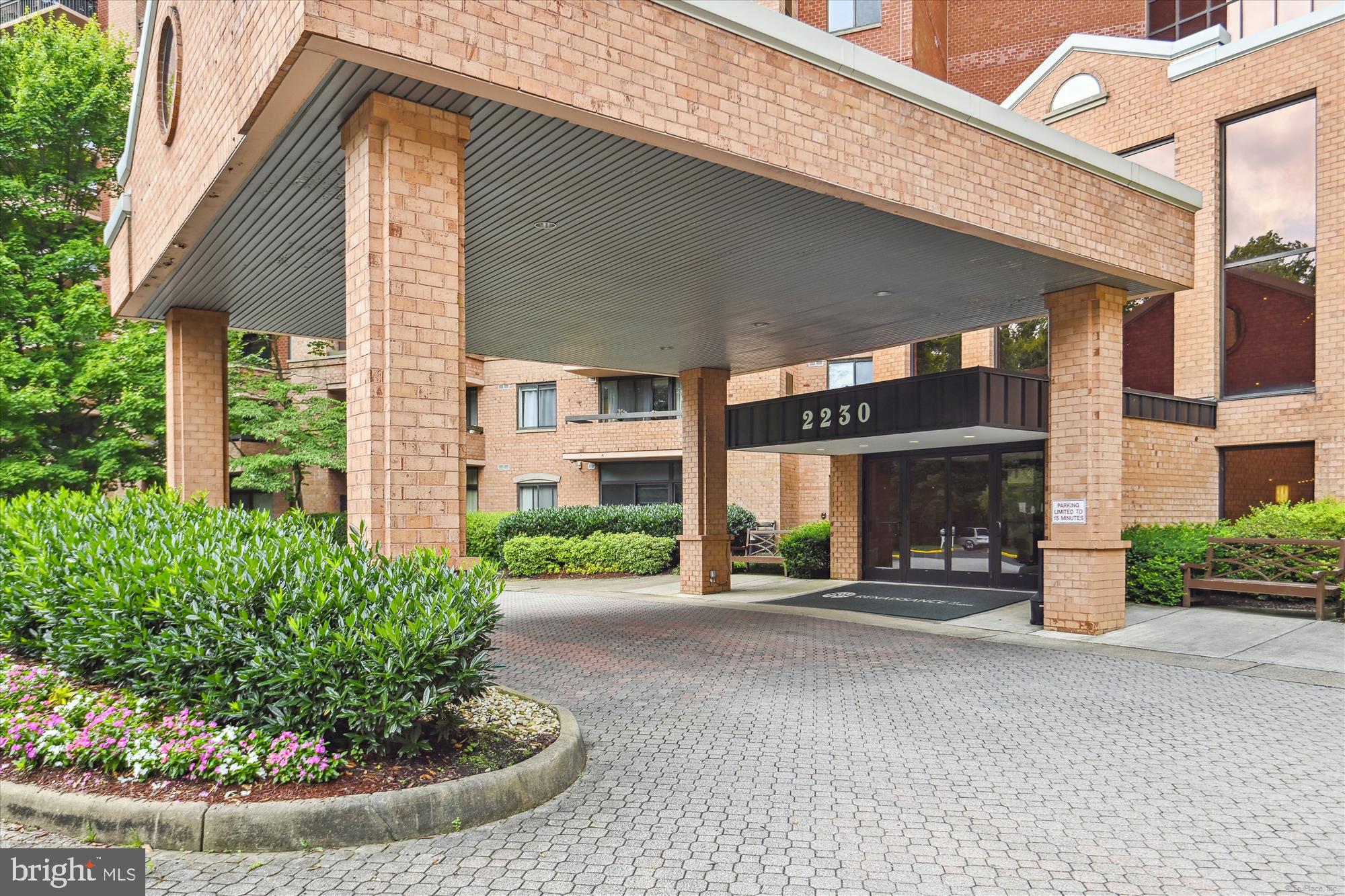 RENAISSANCE AT TYSONS - Residential