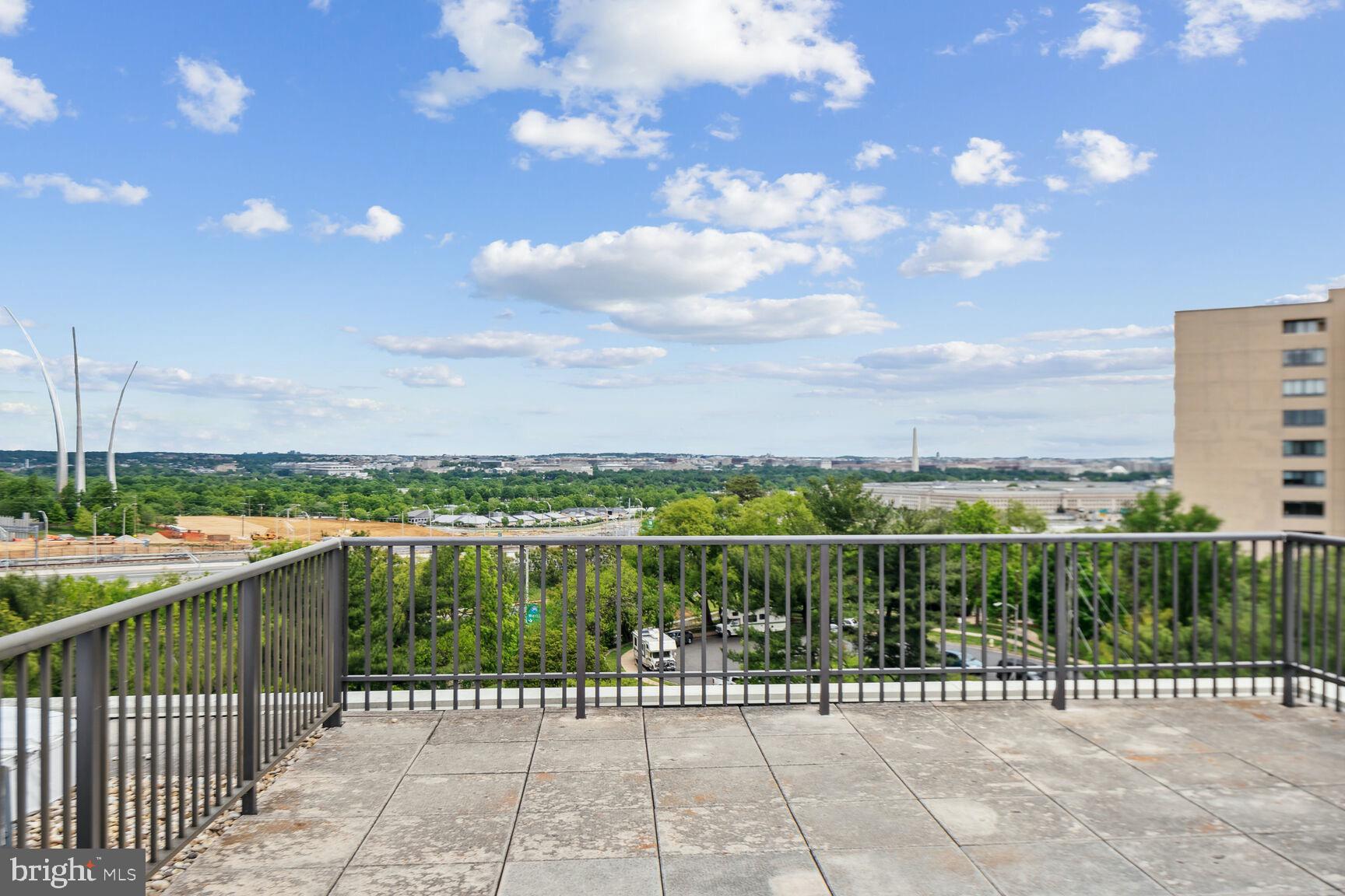 HORIZON HOUSE - Residential