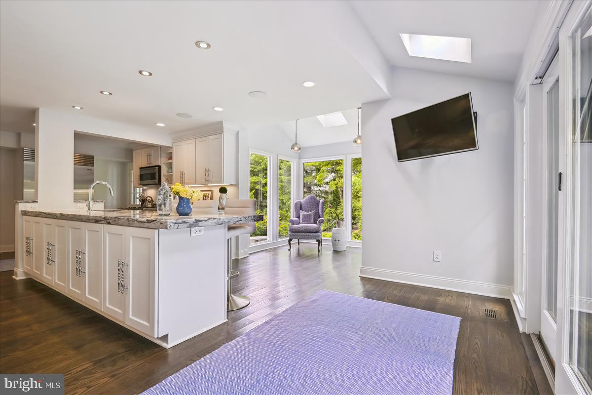 THE MEADOWS OF GREEN SPRING - Residential