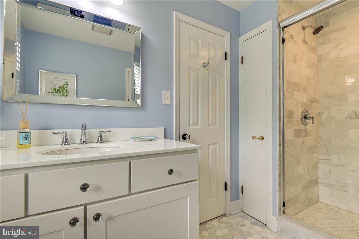 THE MEADOWS OF GREEN SPRING - Residential