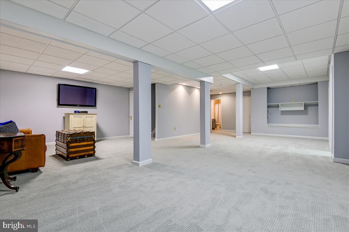 THE MEADOWS OF GREEN SPRING - Residential