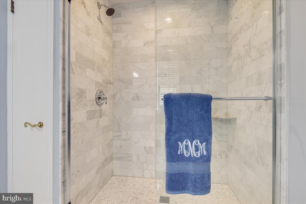 THE MEADOWS OF GREEN SPRING - Residential