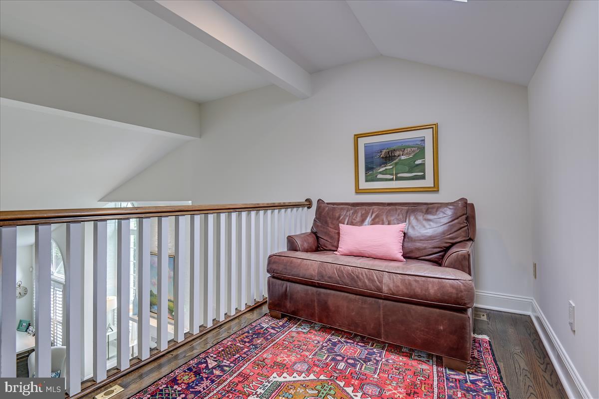 THE MEADOWS OF GREEN SPRING - Residential