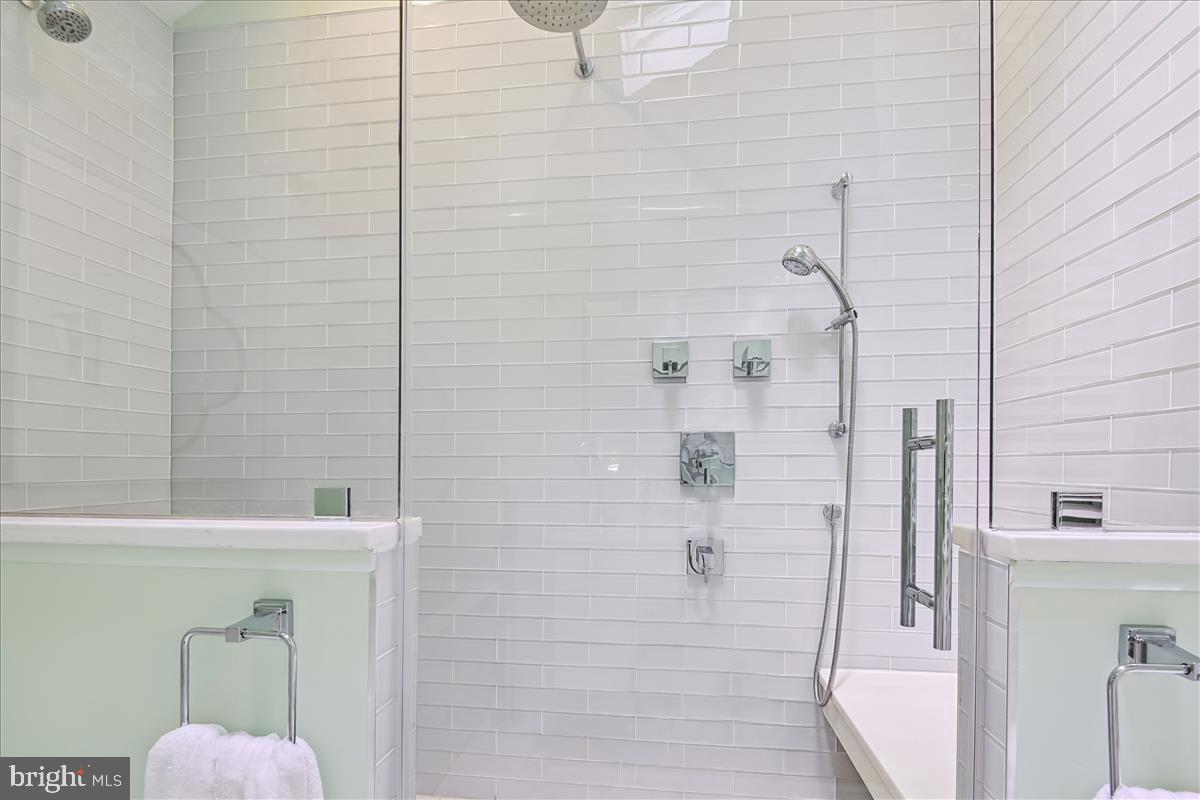 THE MEADOWS OF GREEN SPRING - Residential