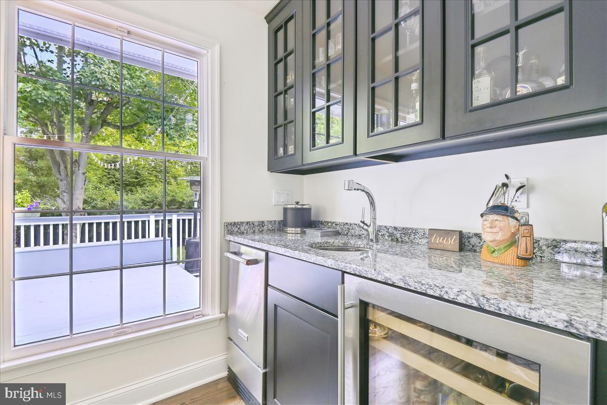 THE MEADOWS OF GREEN SPRING - Residential