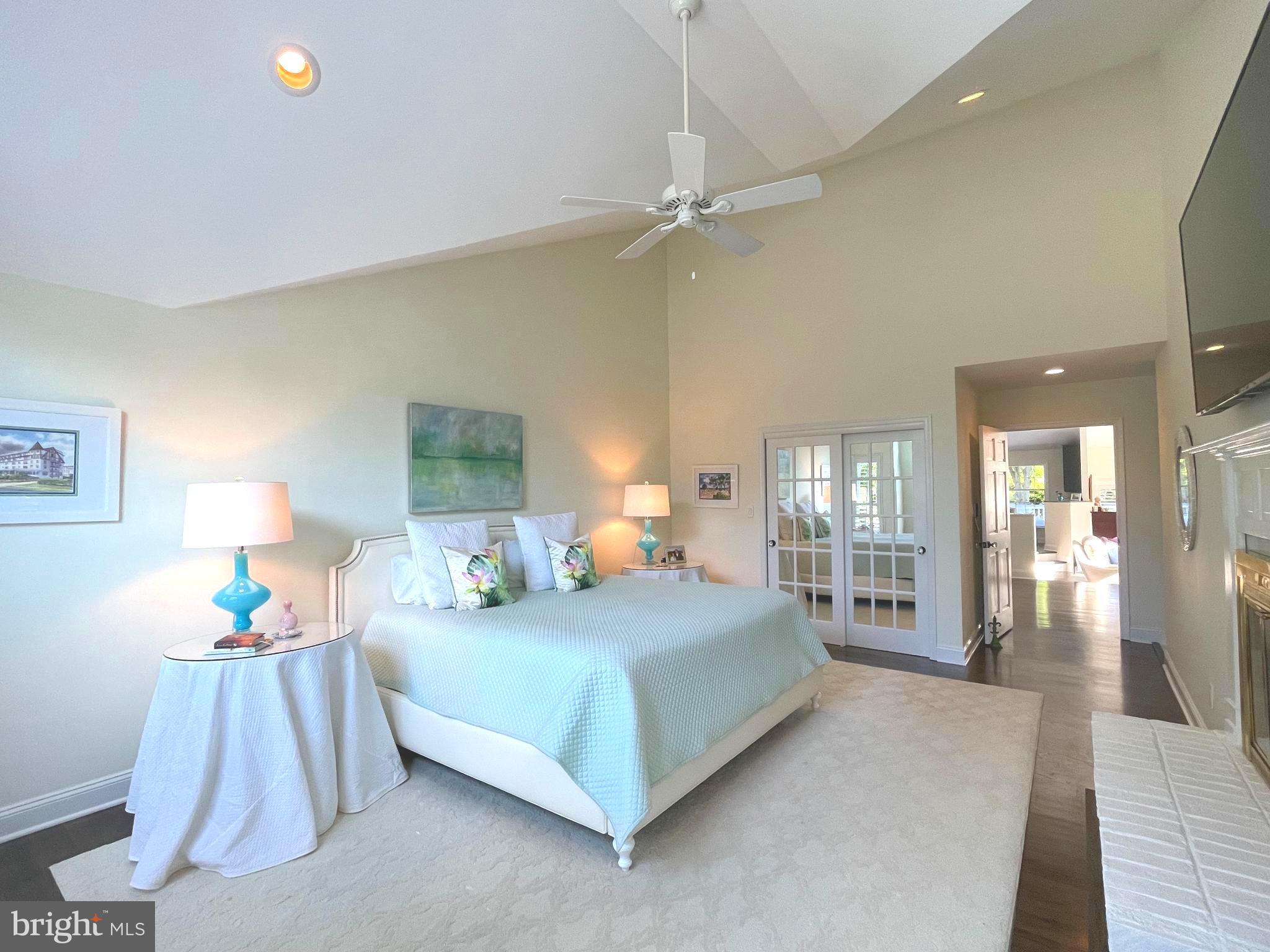 THE MEADOWS OF GREEN SPRING - Residential