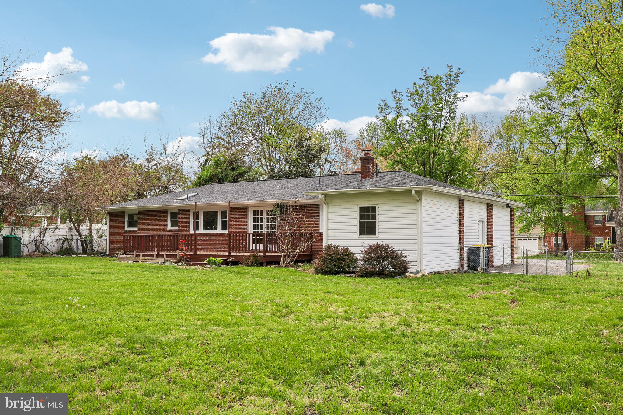 SHERWOOD FOREST - Residential