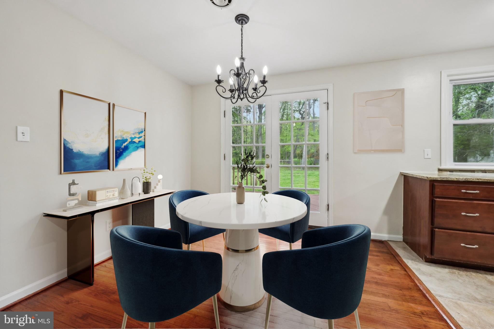 SHERWOOD FOREST - Residential