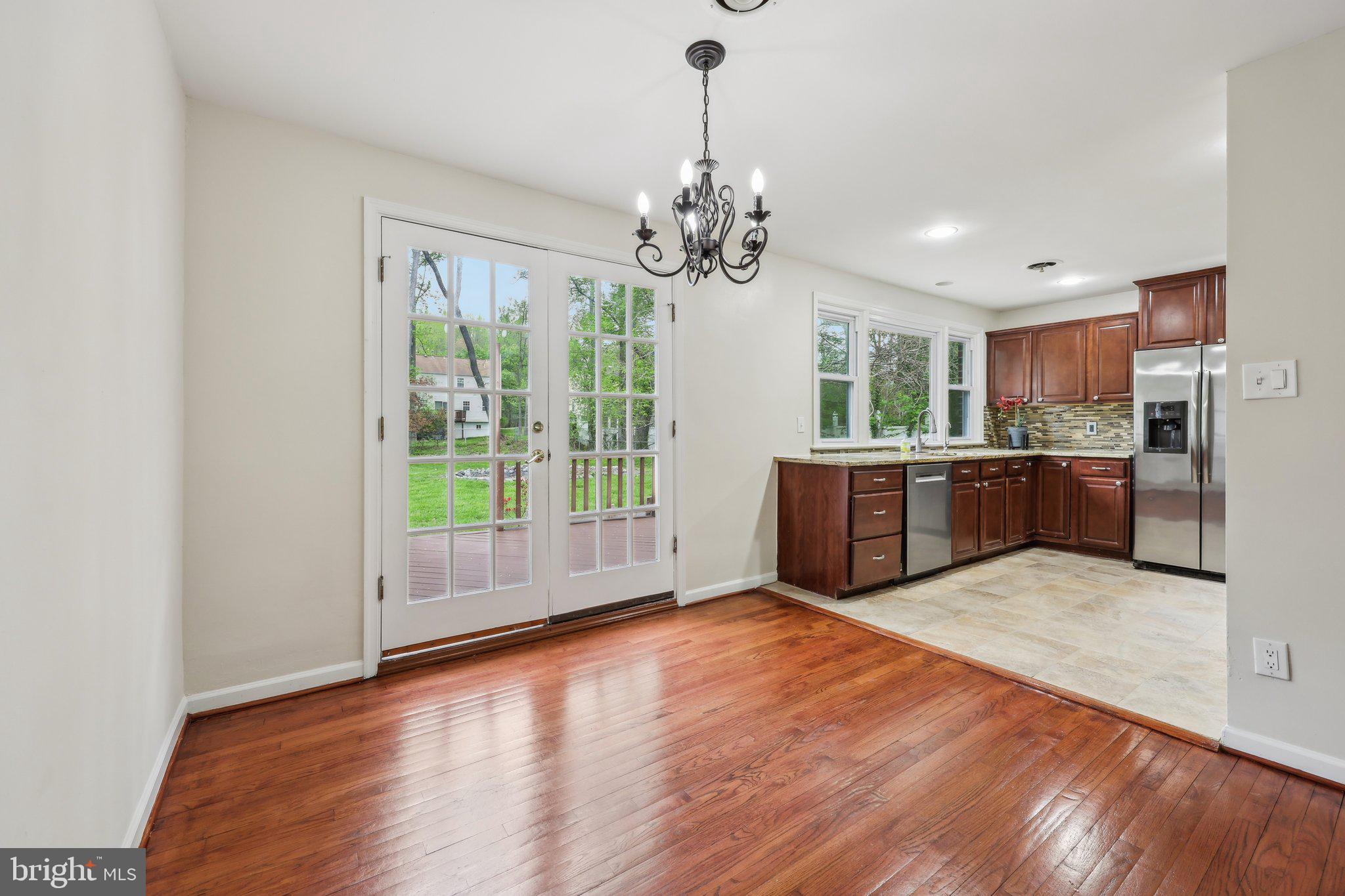 SHERWOOD FOREST - Residential