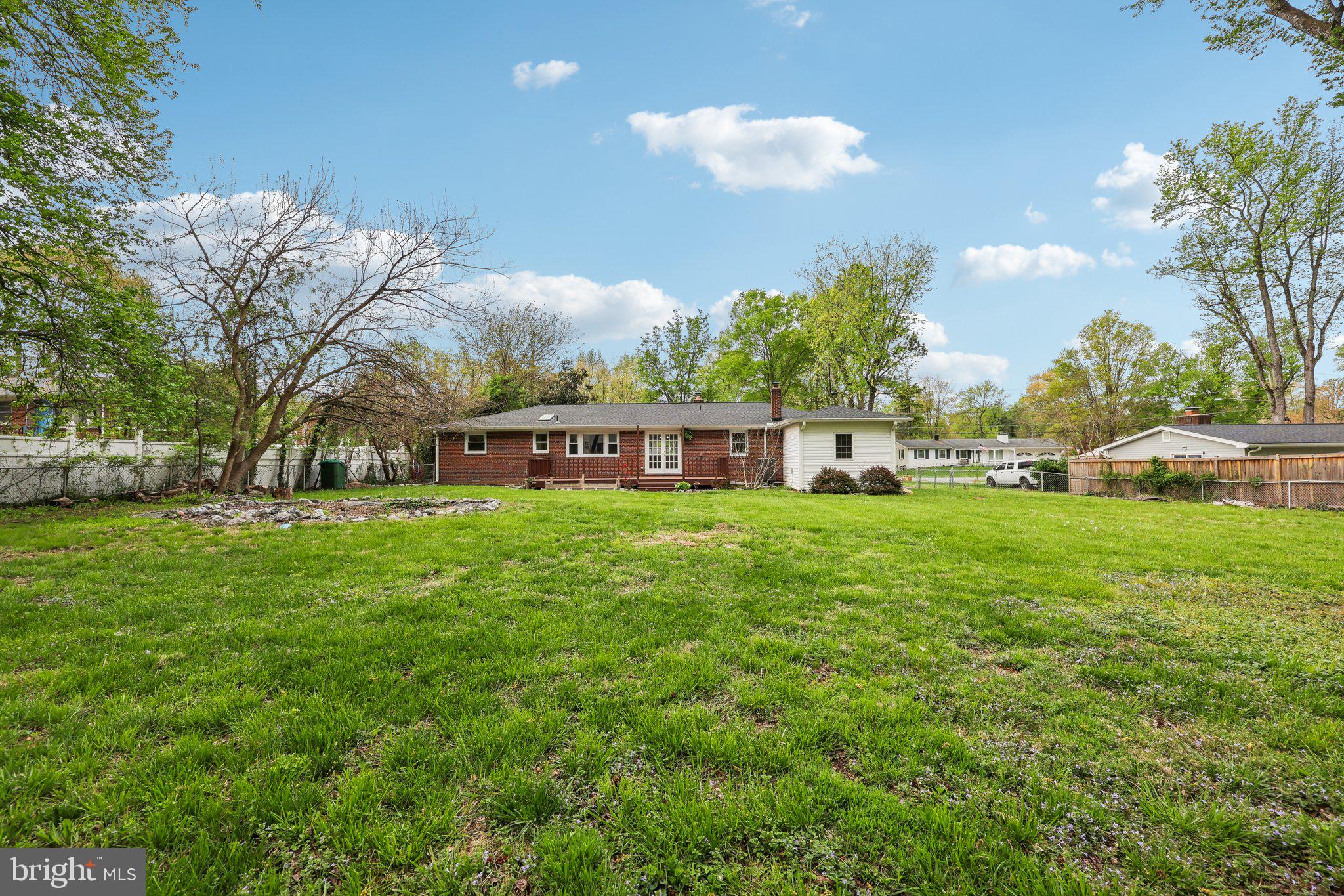 SHERWOOD FOREST - Residential