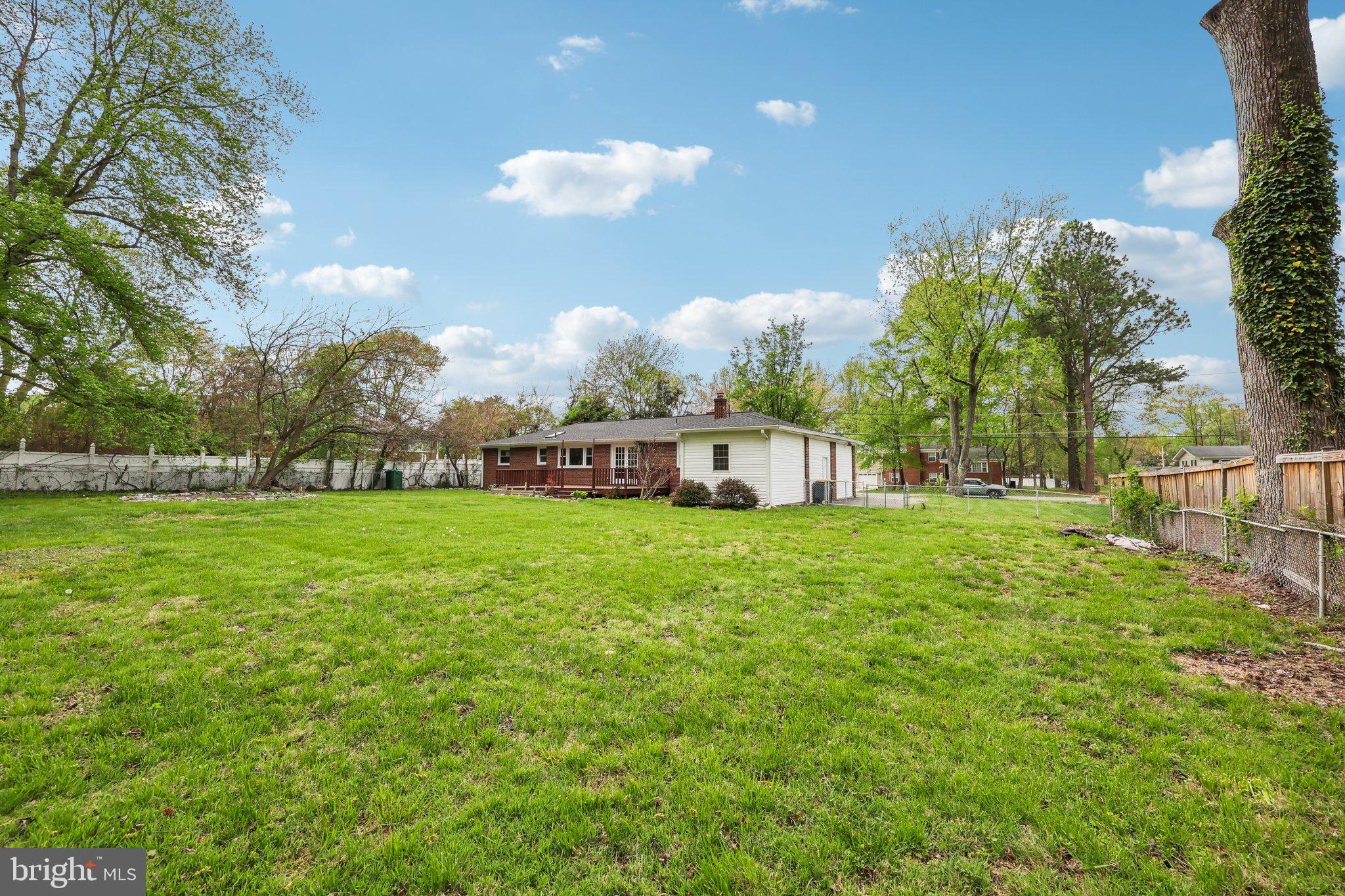 SHERWOOD FOREST - Residential